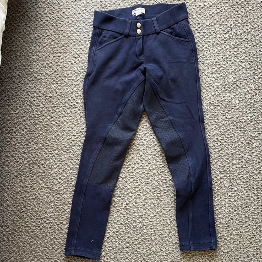 Women's Riding Sport Equestrian riding pants.